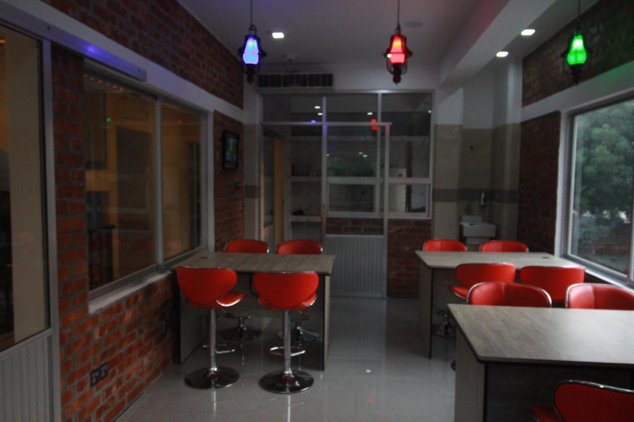 Little Rangpur Inn Екстериор снимка
